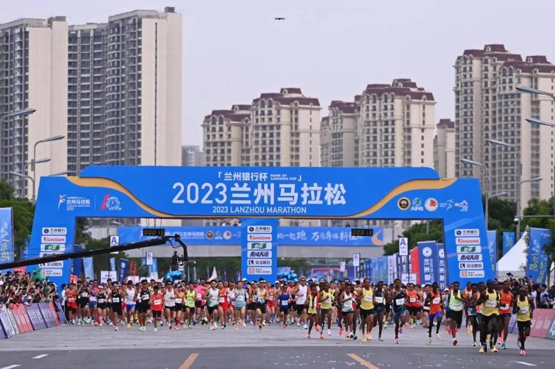 包含兰州队再败四川，多战少胜形势难改的词条