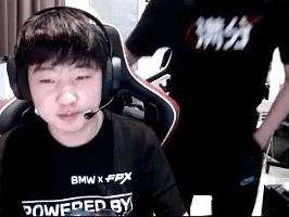 包含Ming迎来十二赛季高光表现，FPX球迷沸腾！的词条